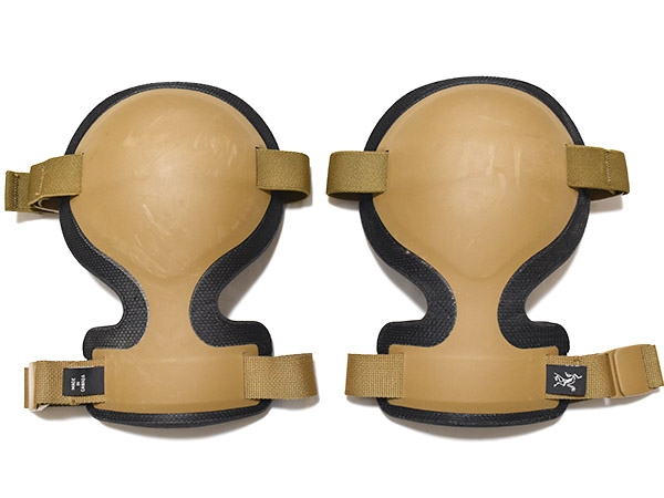 美品 アークテリクス リーフ ニーパッド ARC'TERYX（アークテリクス