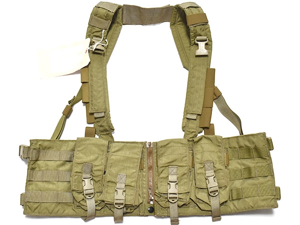 激レア 未使用 EAGLE チェストリグパーパスビルト AOR2 激レア 未使用