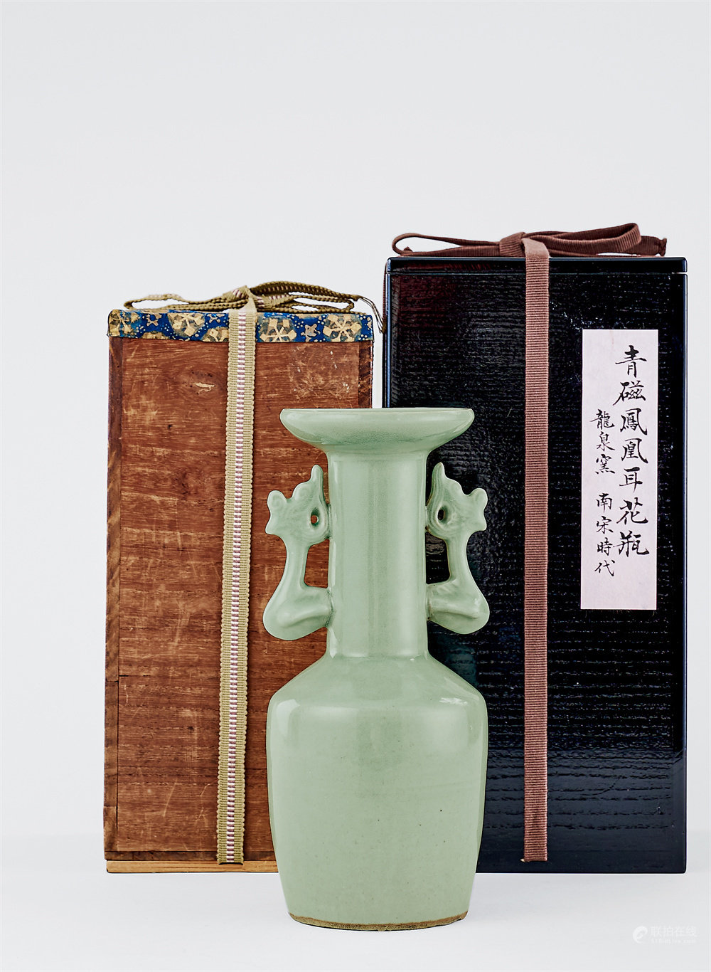 中国古美術・宋汝窯・天青釉双耳四方花觚・青磁・唐物・箱付・花瓶