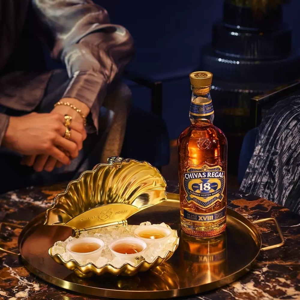 1801年創業スコッチ・ウイスキー シーバスリーガル 18年 箱入 700ml 2