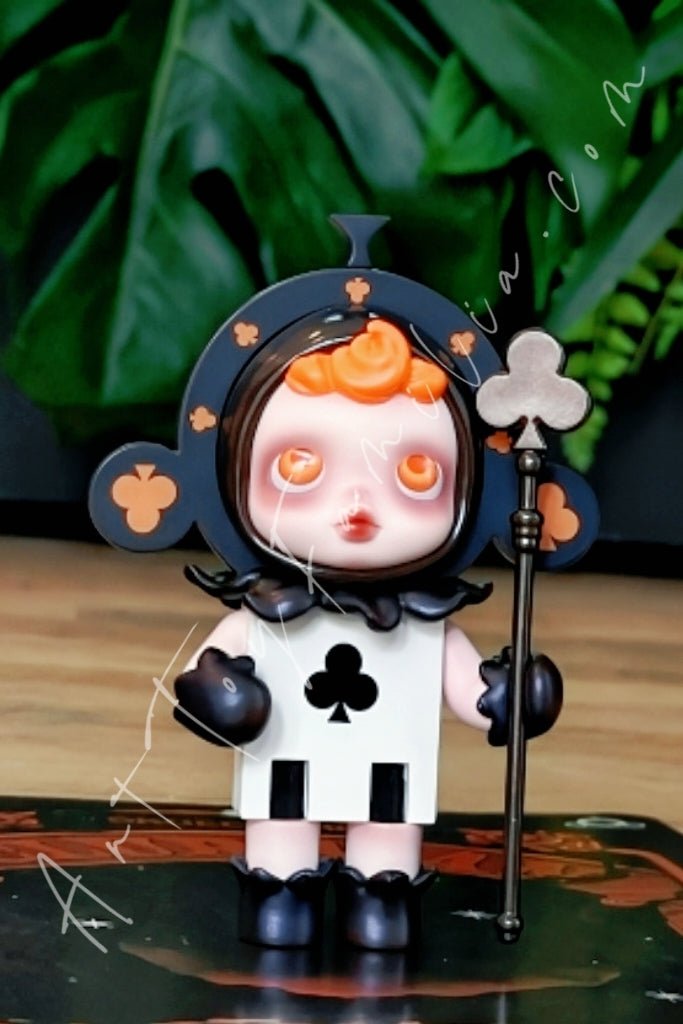 Skullpanda Club Man Figurine - 梅花士兵 – Art Toy Familia