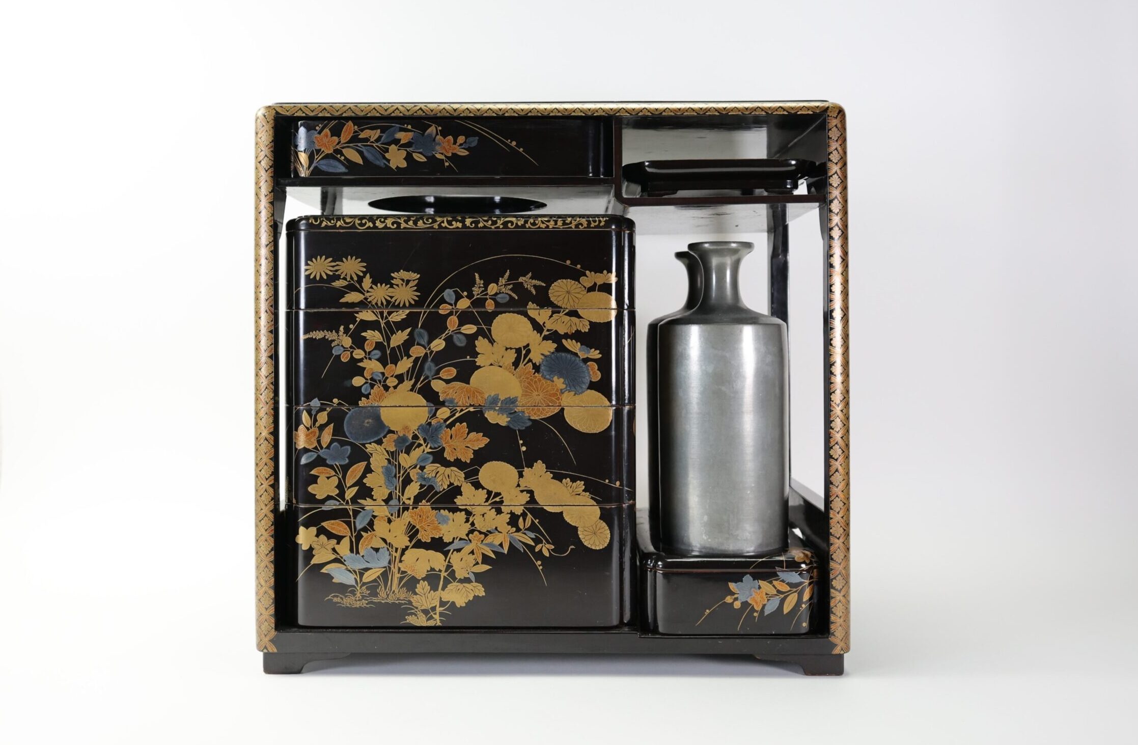 金蒔絵野弁当箱お花見セット | 骨董品・美術品の買取 出張買取・鑑定