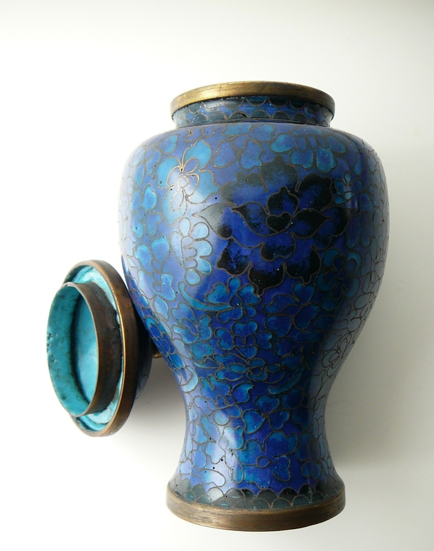 美しい古美術蔵から釉薬のプチプチしたかなり雰囲気のある壺、壷、花瓶