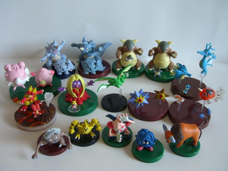 立体ポケモン図鑑 ズバット ゴルバット クロバット