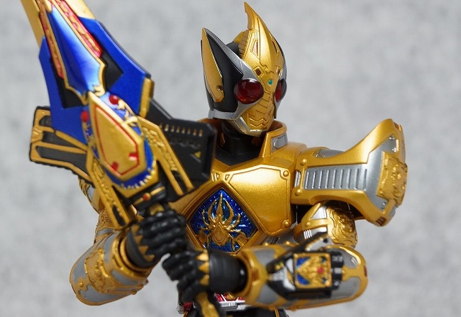 S.H.Figuarts 仮面ライダーブレイド キングフォーム