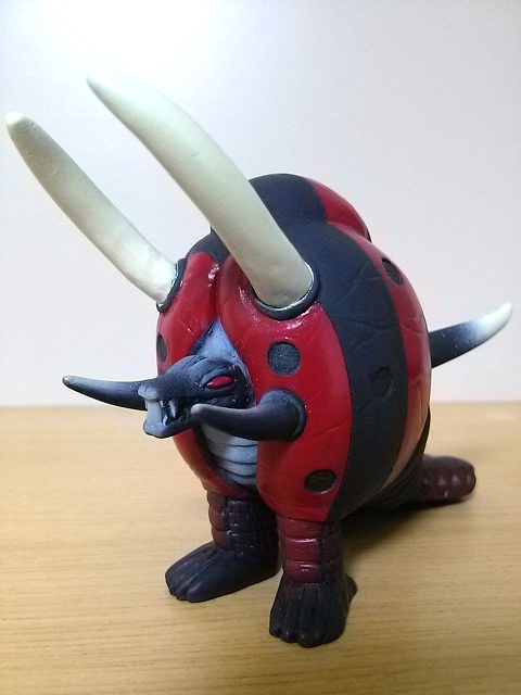 マーミット製 ウルトラマンレオ 円盤生物 ブラックエンド ソフビ