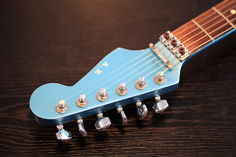 Fernandes FST ルカサーモデル フロイドローズ取り付け