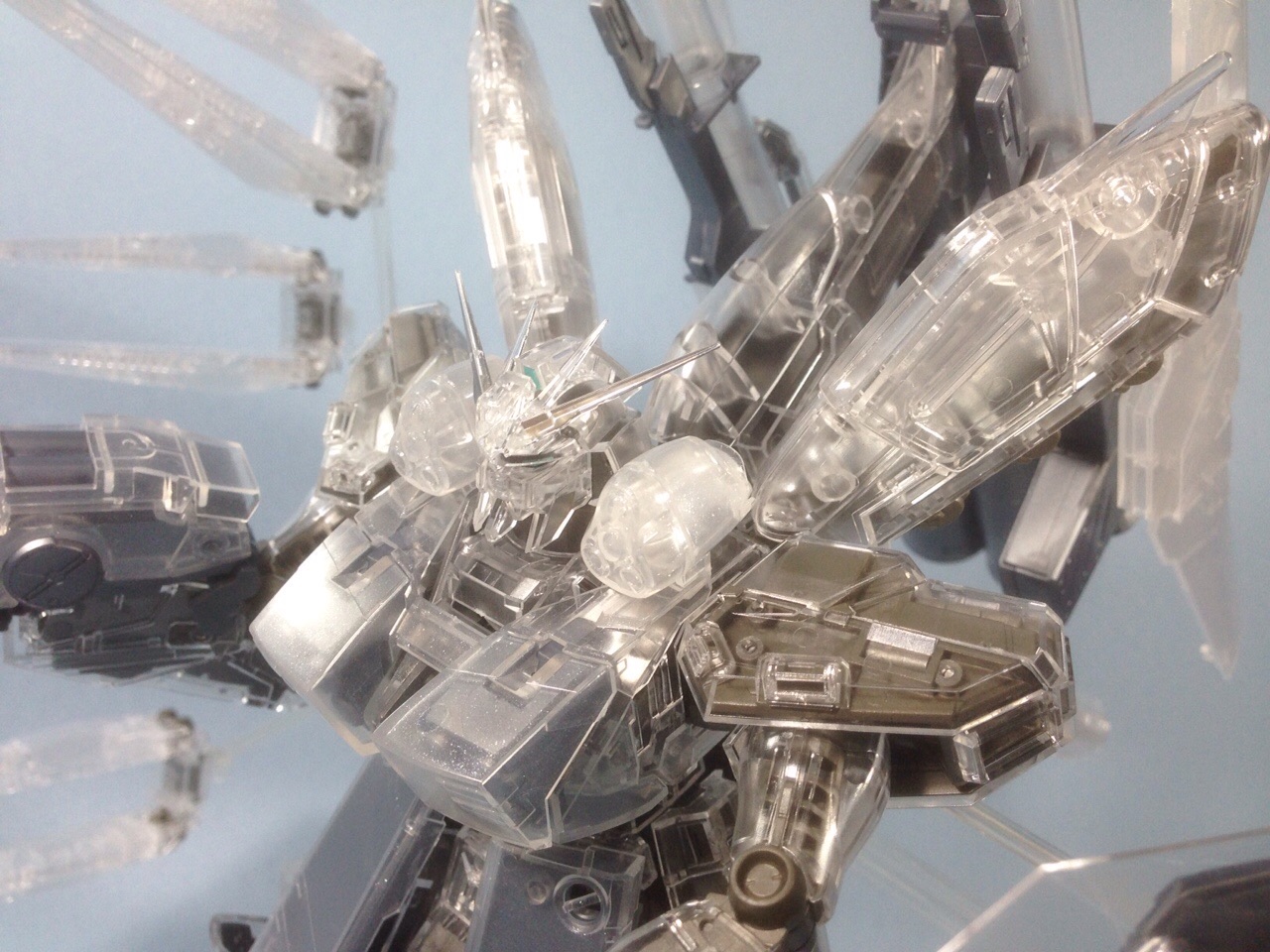 ガンプラEXPO2015限定 MG 1/100 FA-93-ν2HWS Hi-νガンダム H.W.S〔ver