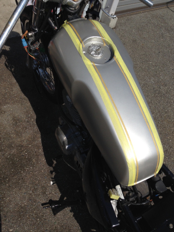 最も安い SR400 ガソリンタンク（マットブラック&ゴールド）自家塗装