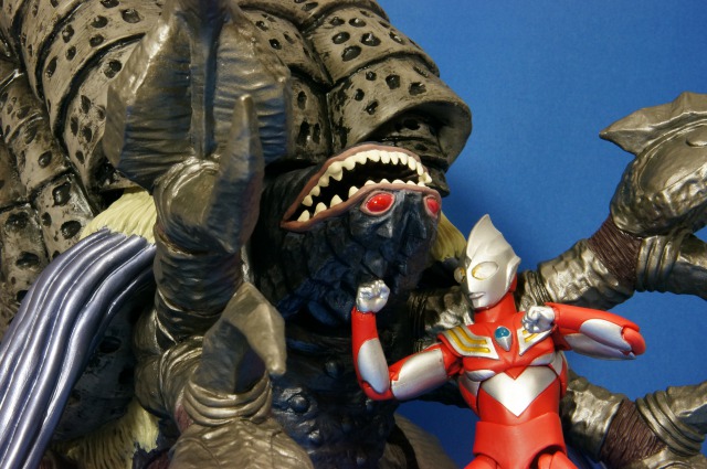 ガタノゾーア ソフビ＆アクションフィギュア グリッターティガ