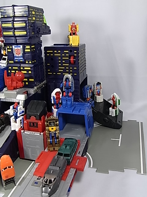 トランスフォーマーカーロボットC-027サイバトロンシティブレイブ