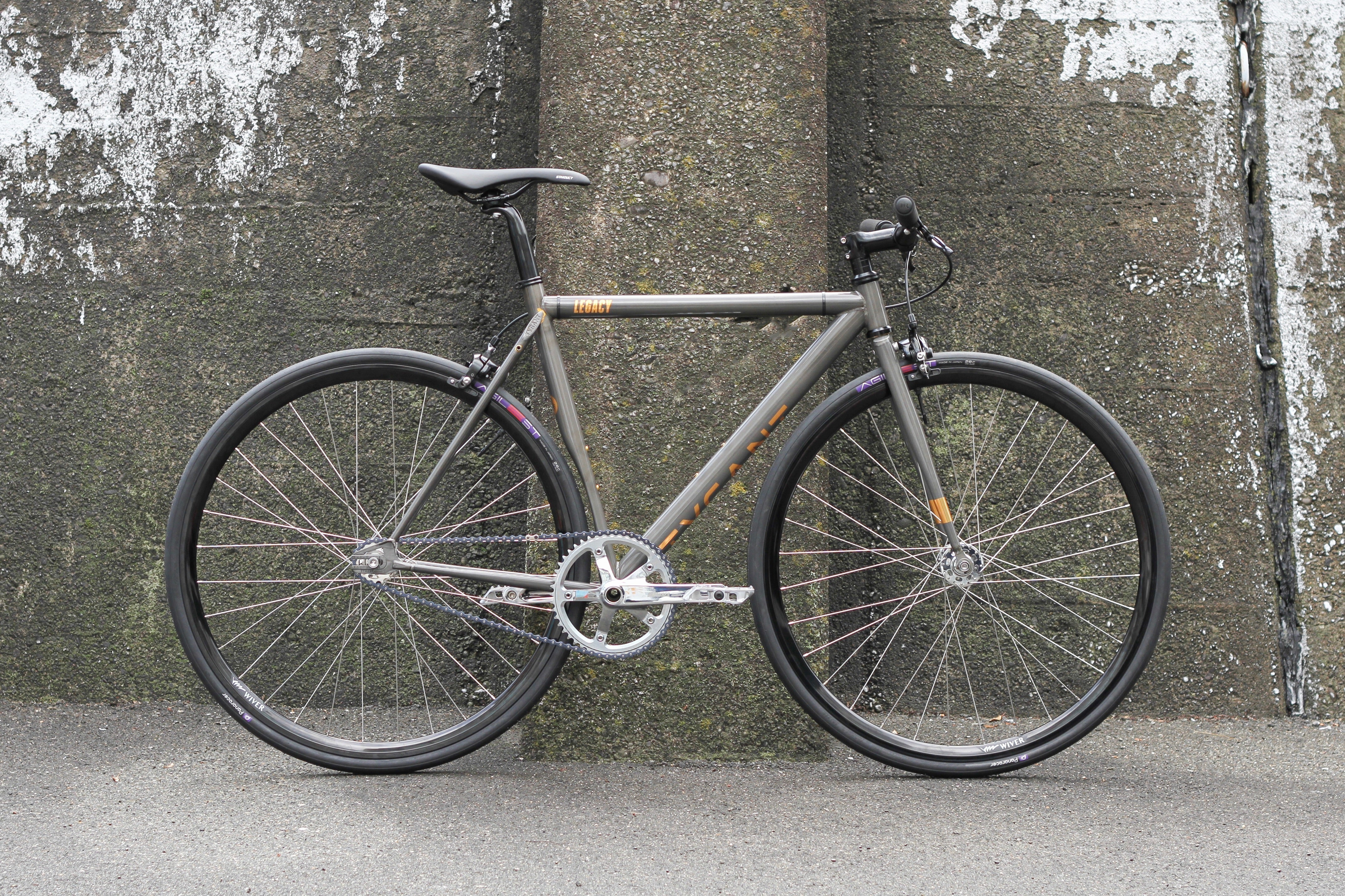 BIKE CHECK!! ~TYRANT BIKES LEGACY~ | ブローチャーズ - BROTURES