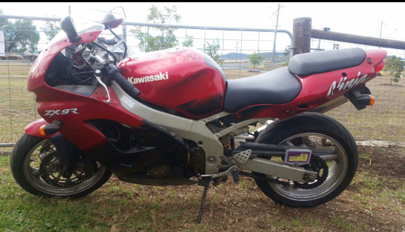 1999 Kawasaki Zx6r Red 1999 KAWASAKI 900CC ZX-9R (ZX900 NINJA