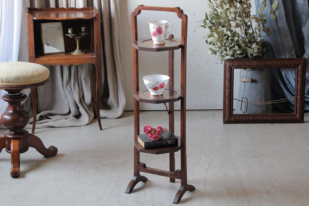 アフタヌーンティーのためのオーク材ケーキスタンド（高さ88cm