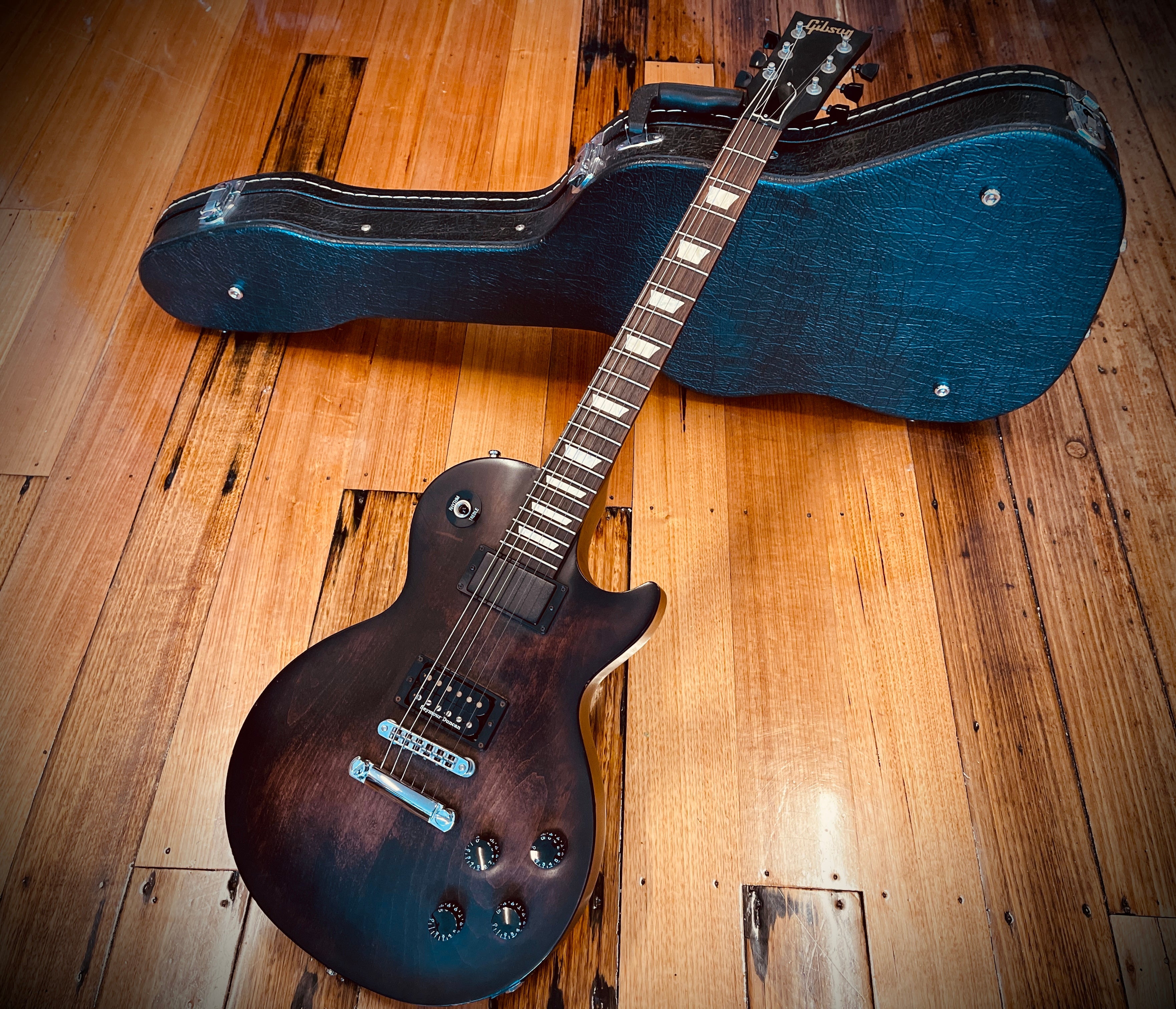 Gibson 'LPJ' Les Paul – Classic Guitars and Amps