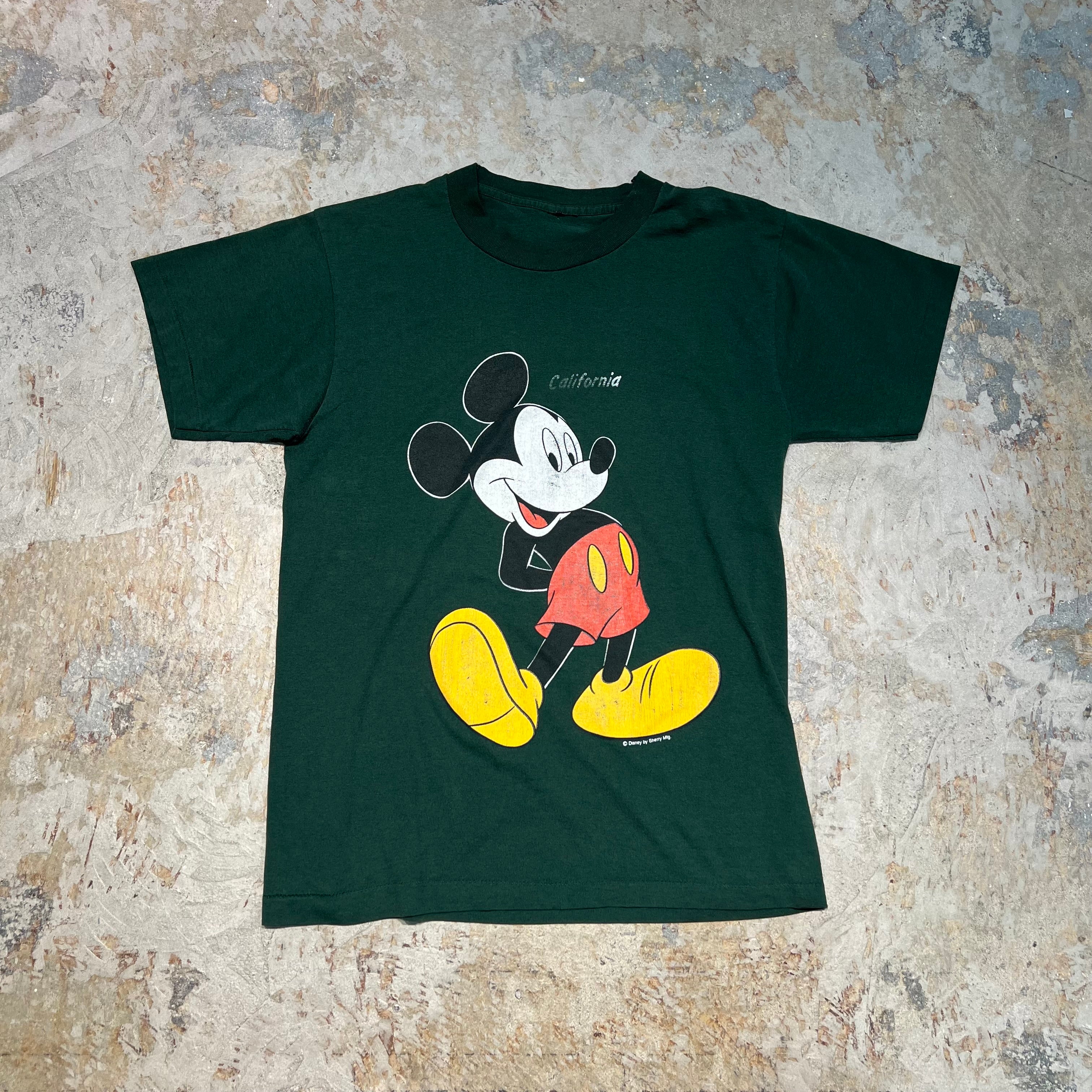 0F5242E2-5A08-42A4-9B6D-