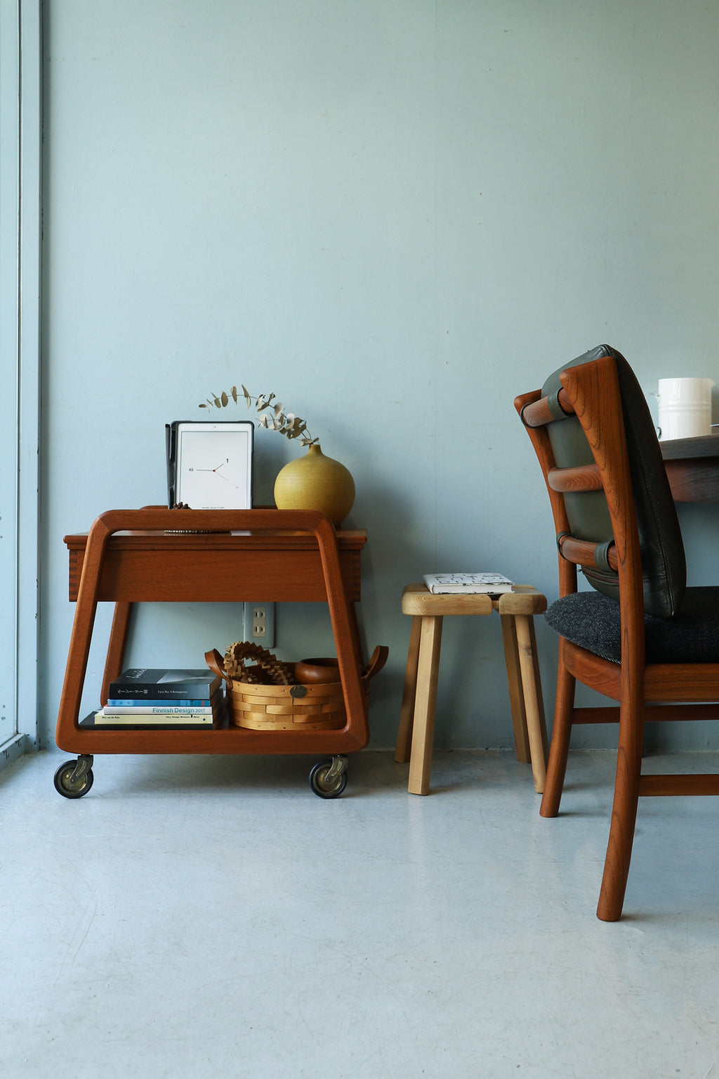 デンマーク 北欧家具 ヴィンテージ ワゴン CHLOROS クロロス 購入