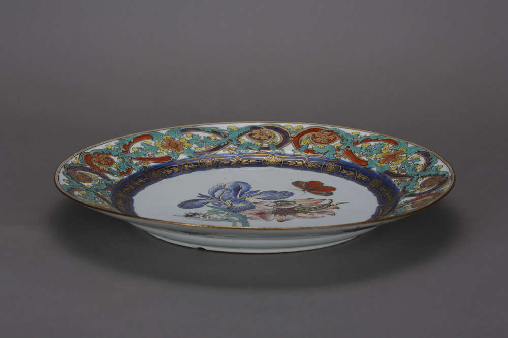 中国美術 古玩 粉彩蝶々蜻蛉紋樣皿｜