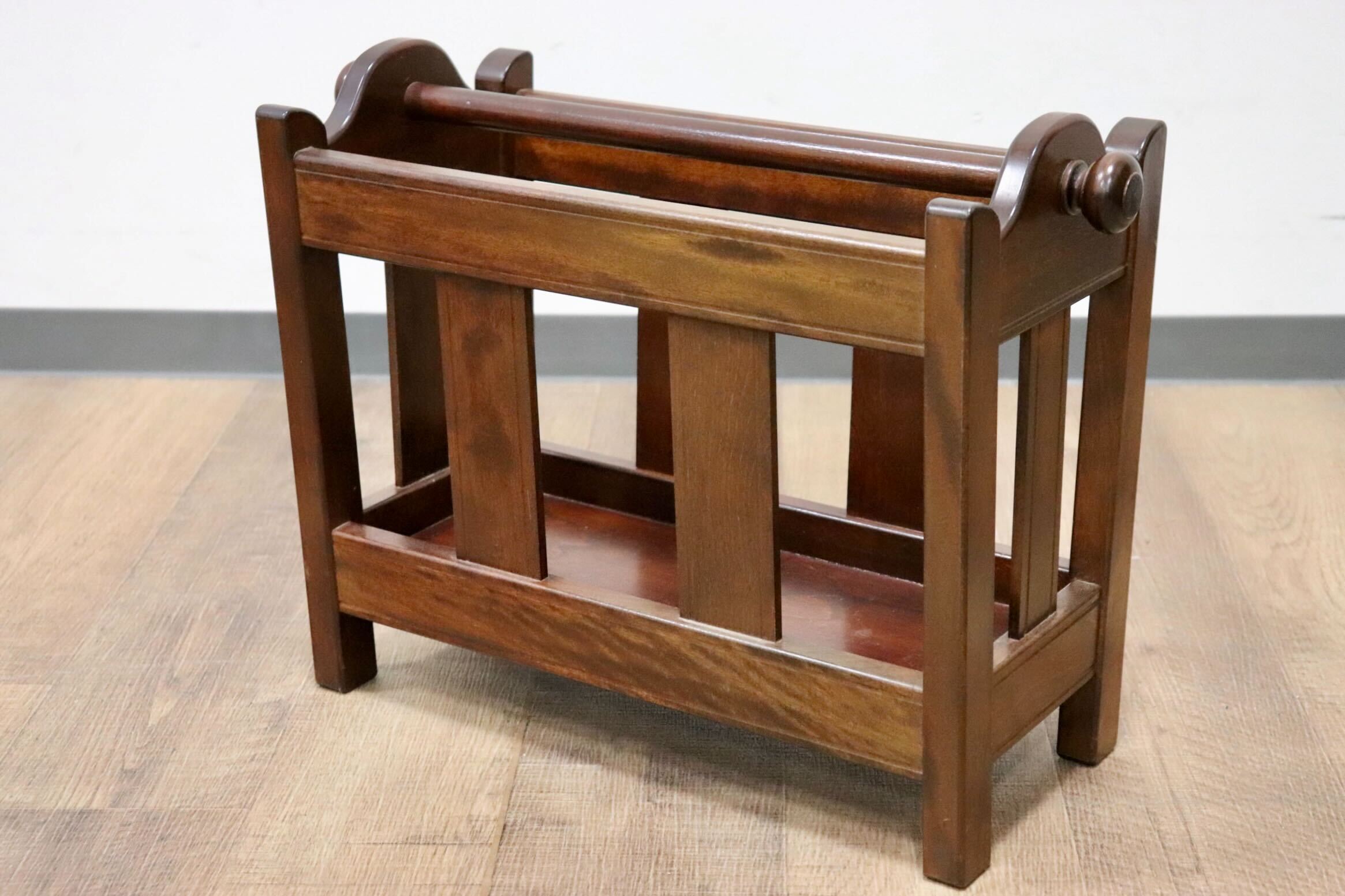 松本民芸家具 ミズメザクラ V型 2枚折れ 着物掛け 松本民芸家具