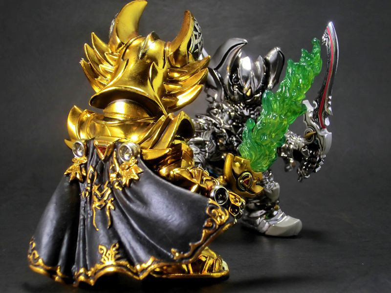 玩栗犬と、デフォルメ魔戒コレクションシリーズ ガロ＆ゼロ メッキver