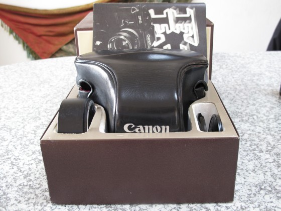 ☆箱付き❤️動作品☆旧 F1❤️前期☆キャノン☆FD50mm単焦点レンズ