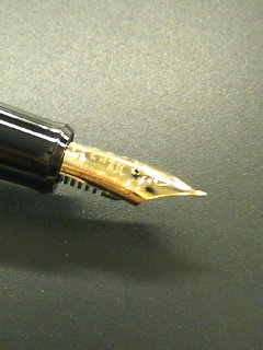 カスタム 742 ウェーバリー / 『日本を代表する3社のどの万年筆を選ぶ