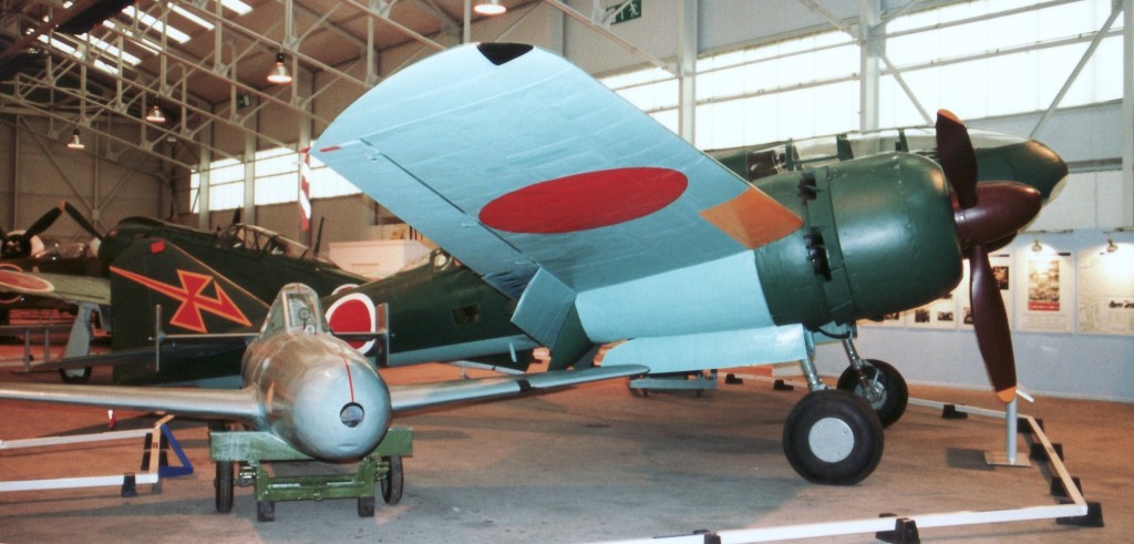 十年式鑑戦機 戦闘機 プロペラ 希少 博物館 外国展示の日本国産機