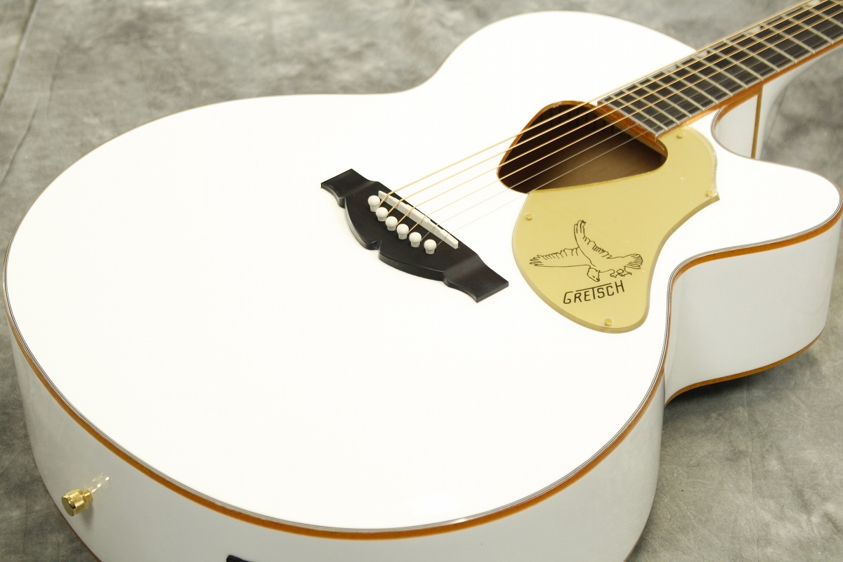 ゴージャス!!ラグジュアリー!!純白眩いアコースティックギターをご紹介