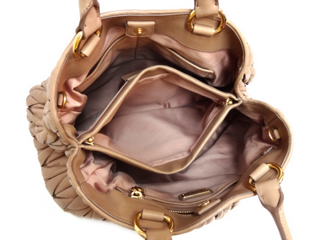 送料・代引手数料無料】 ◇ 【中古】 ミュウミュウ マテラッセ 2WAY