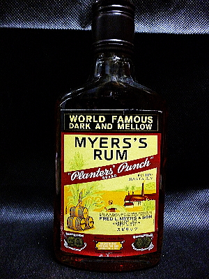 ノスタルジック・リカー＆オールド・リカー！当店は古き良き時代のお酒