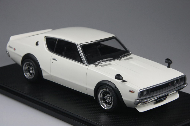 ミニカー 1/18 スカイラインGT-R イグニッションケンメリ ホワイト