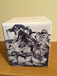 溶けた氷みたいでナイスなグラス【スノピ×ペロカリエンテのロック