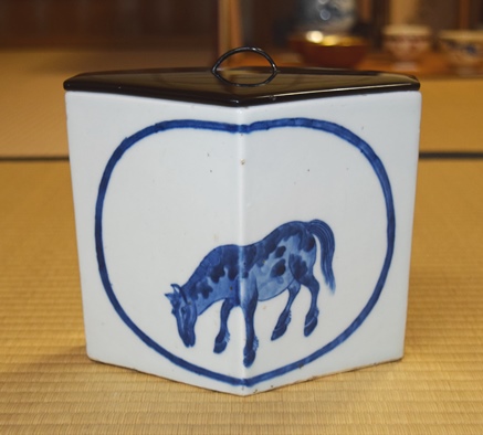 道光年製 染付菱馬水指 | 茶道具 小西康のぶろぐ