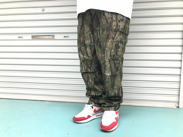 smokeybranch 迷彩柄ジャケットとパンツセット Smokey branch camo