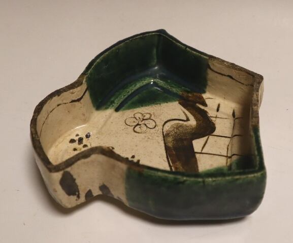 奇抜で斬新な形や文様の「織部焼」の魅力 千利休 古田織部 美濃焼