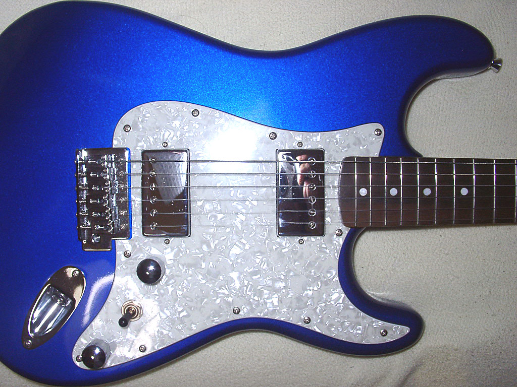 疑似ハムPU化スイッチ搭載のフォトジェニック製ストラト改 美品・疑似
