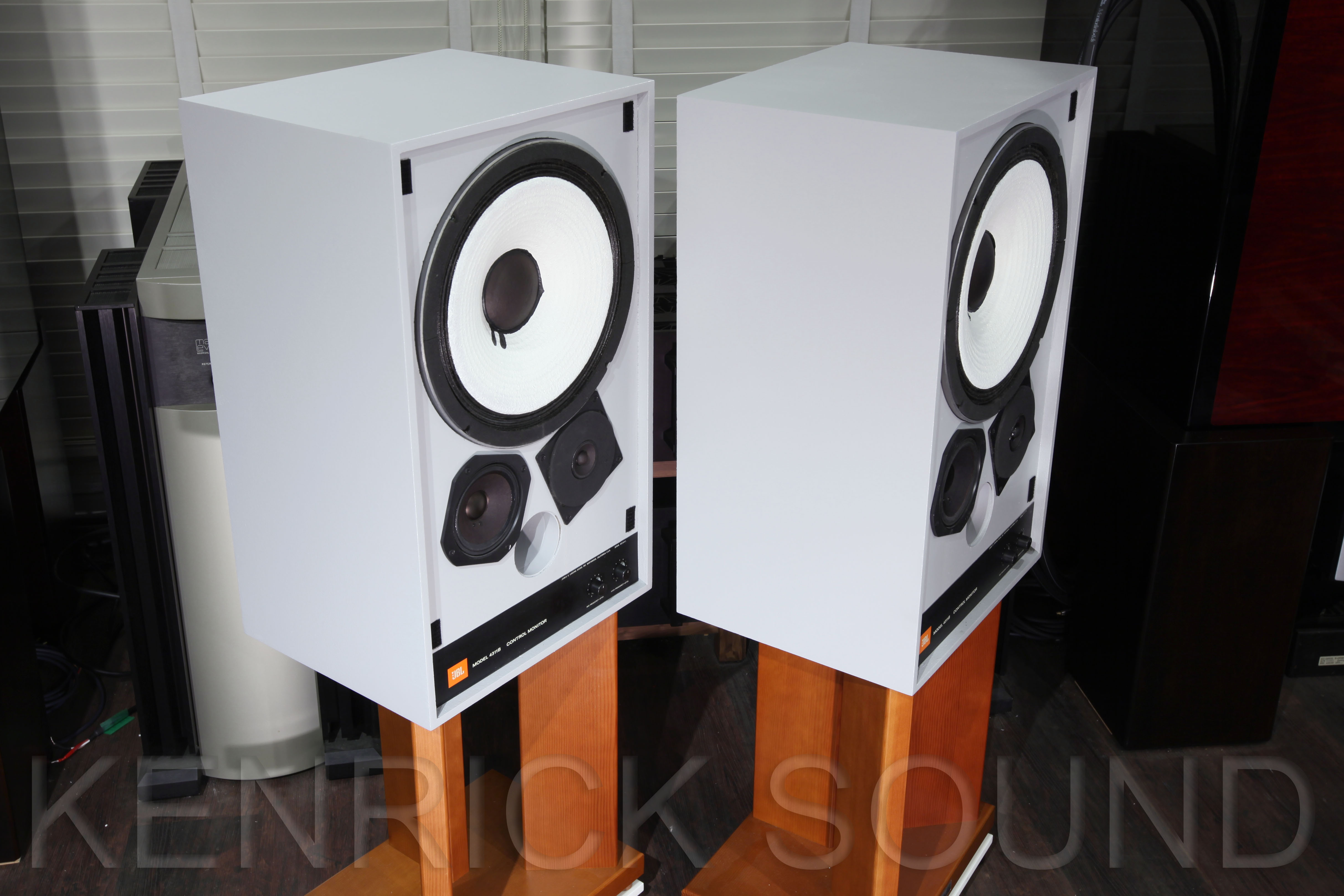 不具合なし美品】jbl4311b単品1台のみ① 不具合なし美品】jbl4311b単品