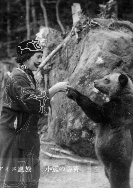 木彫熊の世界展 of 川村カ子トアイヌ記念館公式ホームページ