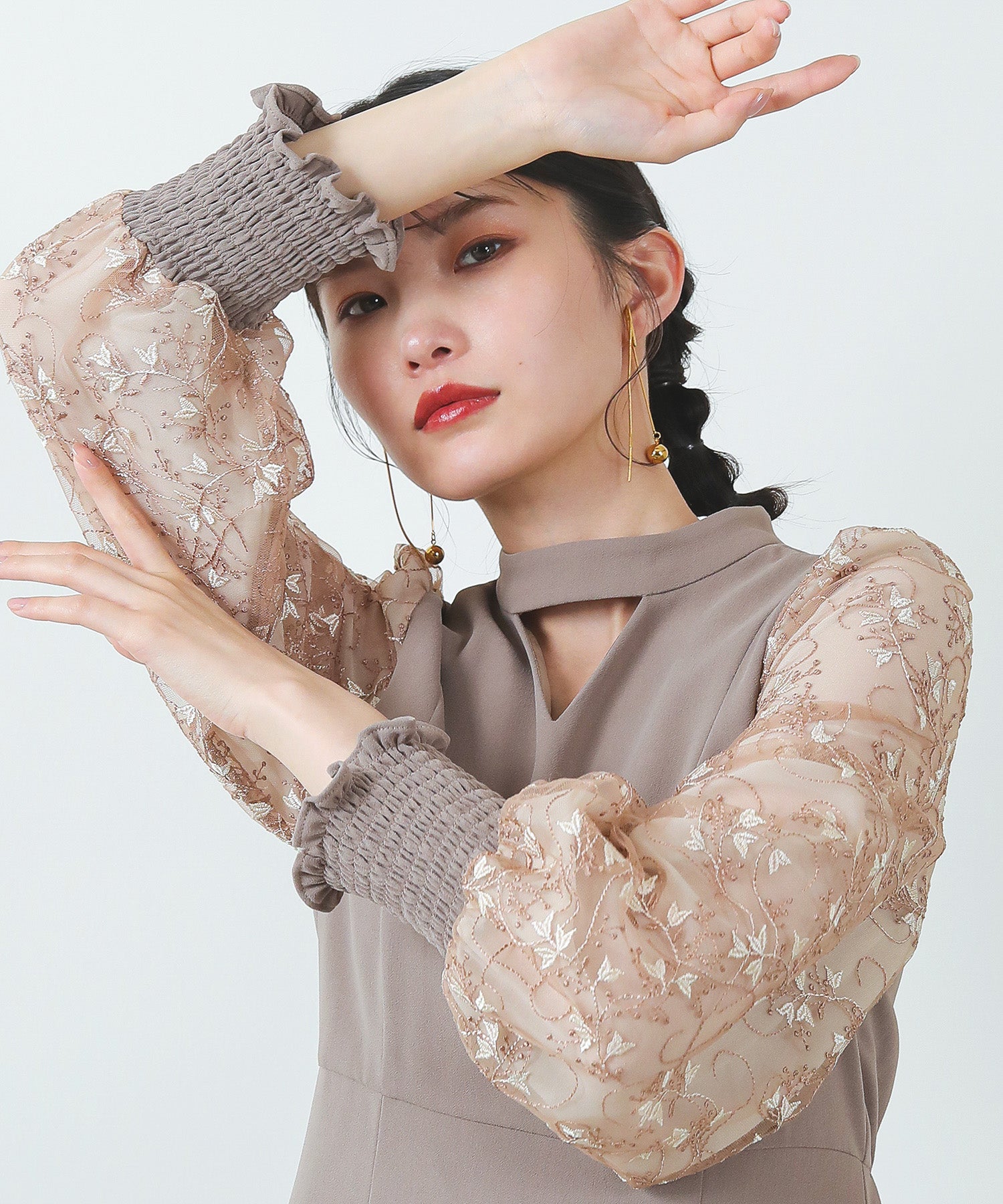 刺繍 シアー トライアングルデザイン ワンピース ドレス