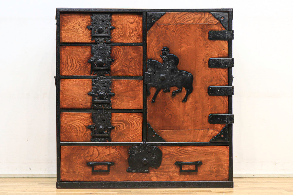 大珍品!! 文明開化!! 西洋の将校を金具に描いた極上帳場箪笥 BB1236-MT