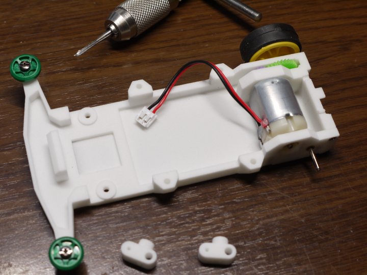 ミニ四駆型ラジコン3号の組み立て - 滴了庵日録