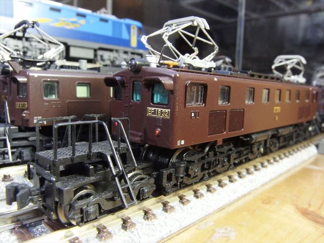 Nゲージ鉄道模型 マイクロエース製 EF18 32 旧型直流電気機関車