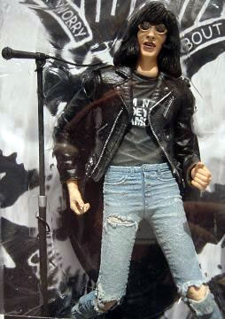 RAMONES フィギュア ラモーンズ ジョニー・ラモーンの新たなフィギュア