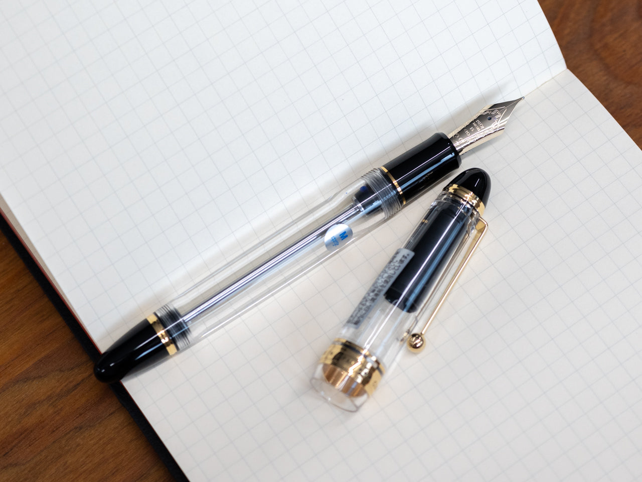 パイロット カスタム823 万年筆 透明ブラック – 文化堂 │ Pentonote