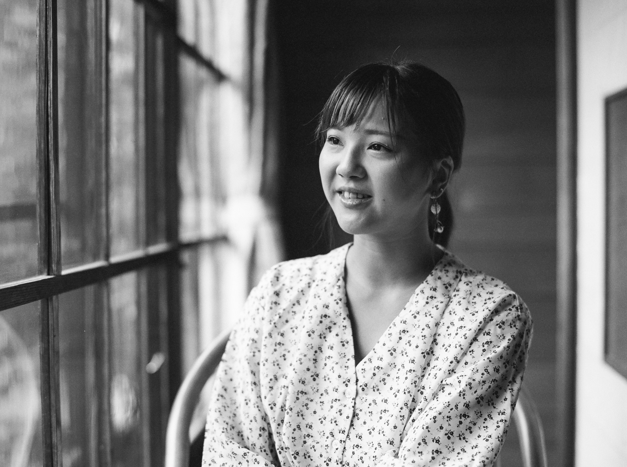 モノクロ写真で女性ポートレート（人物）】を撮ろう！極意は