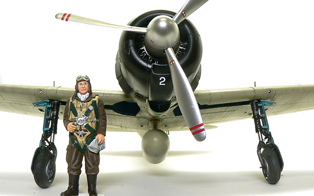 希少レア 金属工芸 零戦 零式艦上戦闘機21型 1 Amazon.co.jp: 1 / 18