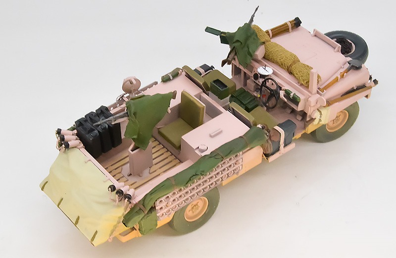 作品No20 イギリス陸軍 S.A.Sランドローバー ピンクパンサー 作品No20