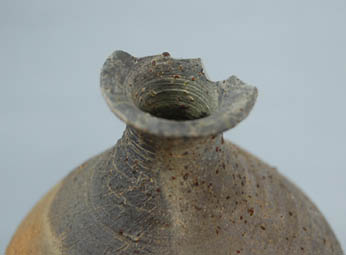 徳利（とっくり）の金継ぎ、一輪挿しの金継ぎ