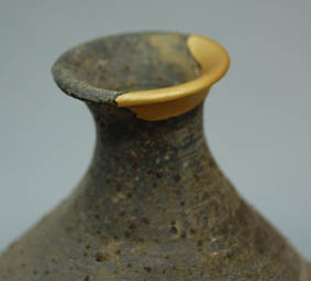 徳利（とっくり）の金継ぎ、一輪挿しの金継ぎ