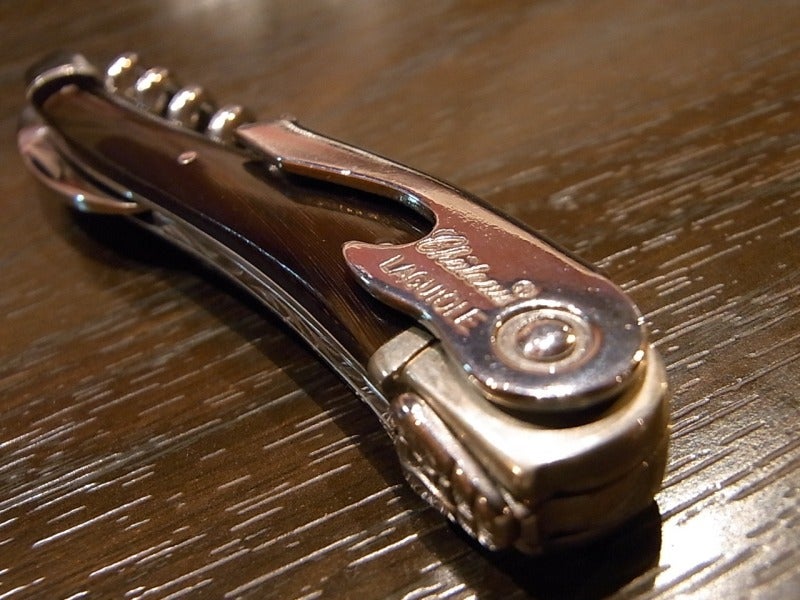 シャトーラギオール田崎真也モデルソムリエナイフ。サイン入りケース